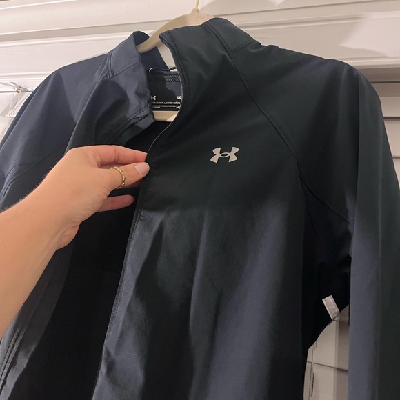 Under Armor Jacket - Picture 4 of 4